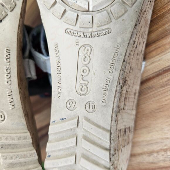 Crocs A Leigh Sandals Womens 10 Strappy Beige Slip On Casual Wedge Heels 11847 - Picture 13 of 13